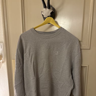 Sweatshirt polar skate co
