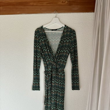 Kleid in Wickeloptik