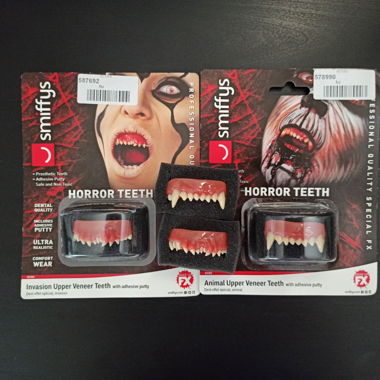 Denti da Costume 4 pz