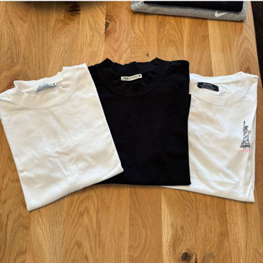 Lots de 3 T-shirts en très bonne état 