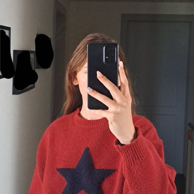 Pull rouge