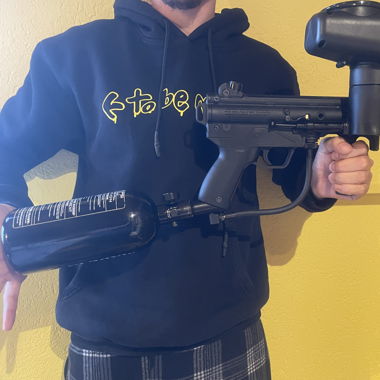 Pistolet de paintball avec tous  