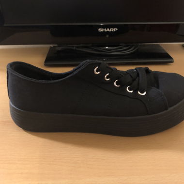Sneaker con plateau nere