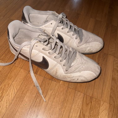 Sneakers Nike bianche/grigie