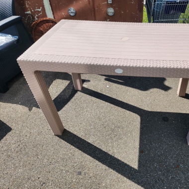 Table Milano livraison immédiate