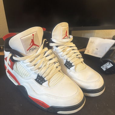 Air Jordan 4 Retro Rouge Ciment
