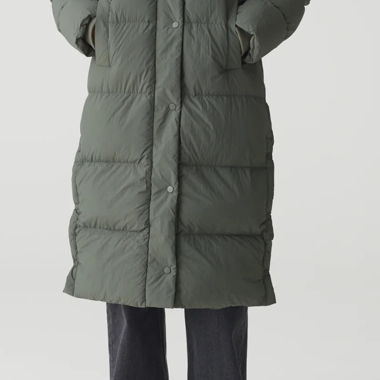 Cappotto lungo imbottito trapuntato con cappuccio