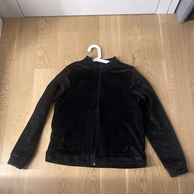 Schwarze Jacke