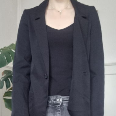 Schwarzer Blazer