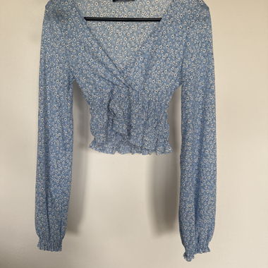 Bershka Blumen-Crop-Top