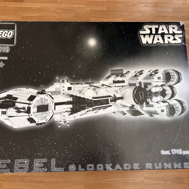 LEGO Star Wars 10019 Rebel Blockade Runner