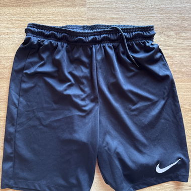 Short Nike sports shorts