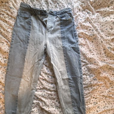 Zweifarbige Jeans 
