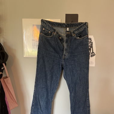 dark blue jeans
