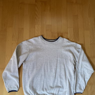 Grey and blue vintage sweatshirt