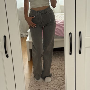 Jeans droits taille haute gris