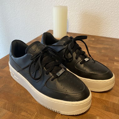 Nike Air Force 1 Low ’07 Black plateau