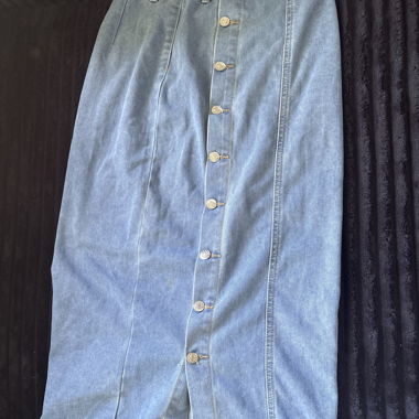Gonna di jeans con patta con bottoni