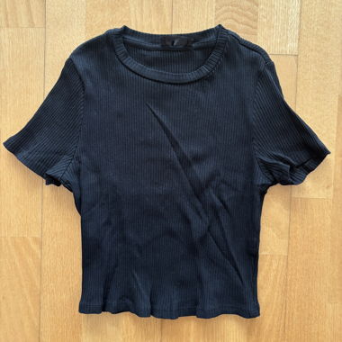 T-shirt court