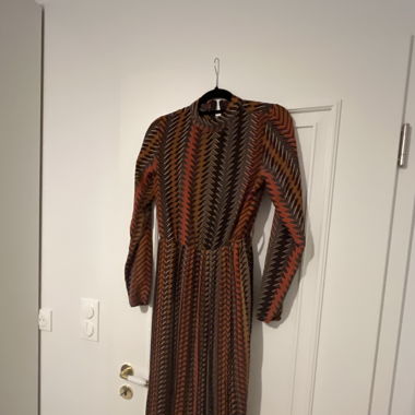 Buntes Kleid