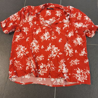 Blumige Bluse
