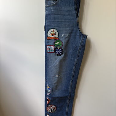 Jeans with embroidery, size 36