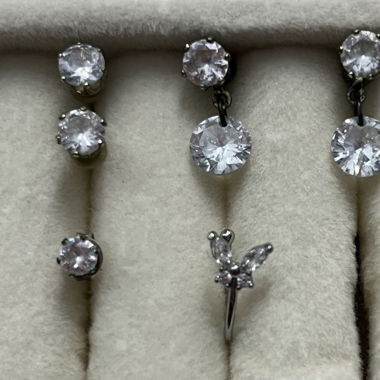 Ohrring Set mit Nasenpiercing