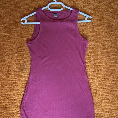 Robe bordeaux courte