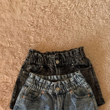 Blaue und Schwarze shorts