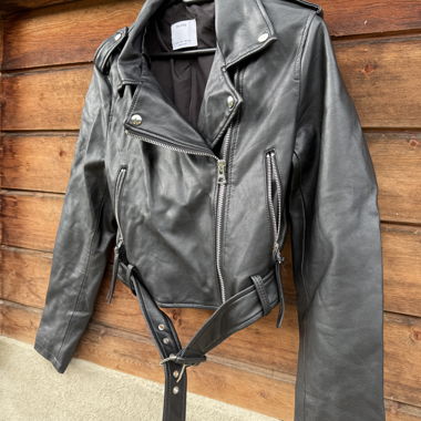 Cropped Kunstlederjacke