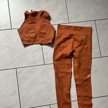 Gymshark Oranges set