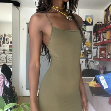 Robe midi slip vert olive