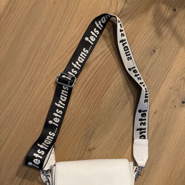 Iets frans Handtasche