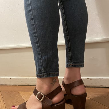 Sandalen la garçonne 