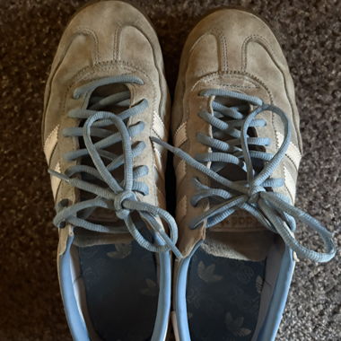 Adidas Spezial Sneakers