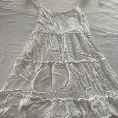 Abito bianco con spalline