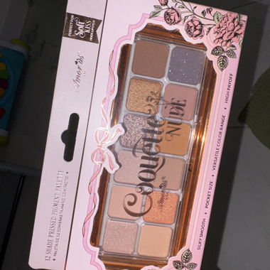 Rose Eyeshadow Palette