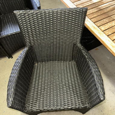 Garden/Balcony table including 6 chairs.