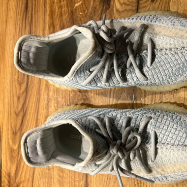 Yeezy Boost 350 V2