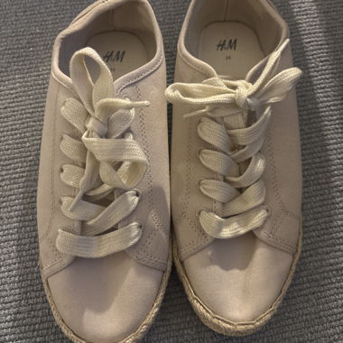 Sneaker