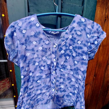 Shirt with buttons 