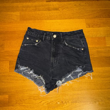 Shorts di jeans neri Zara