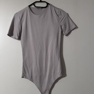 Body gris à manches courtes