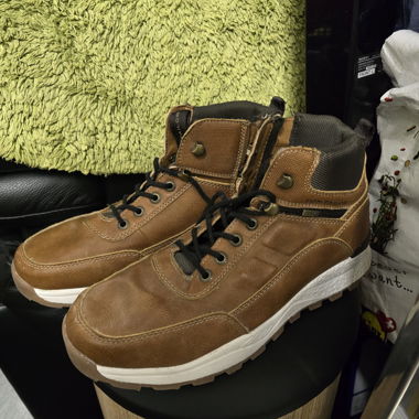 Herren-Winterschuhe der Marke Tom Tailor 
