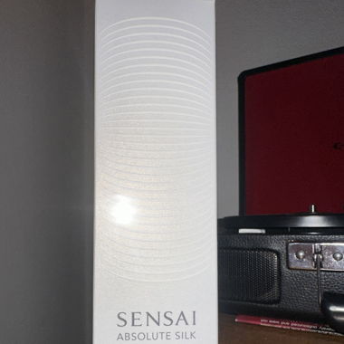 SENSAI absolute silk cleansing milk