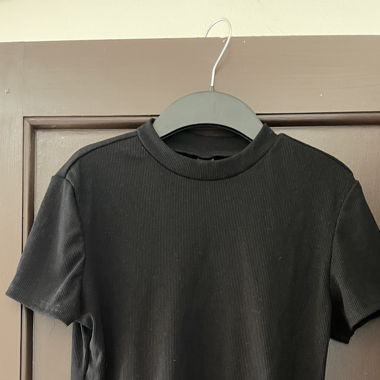 Maglia nera maniche corte 