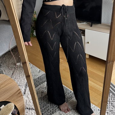 Pantaloni neri in maglia