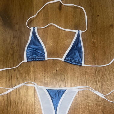 Dunkel Blauer Bikini