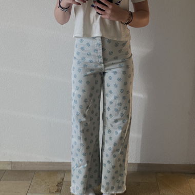 Jeans Azzurri con Fiori