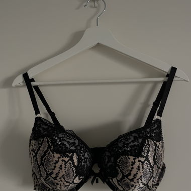 Push-Up Bra 85B